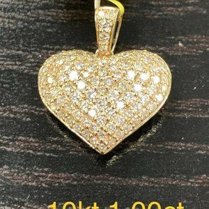 10k Solid Gold 1 Carat Natural Diamond Valentines Heart Pendant.